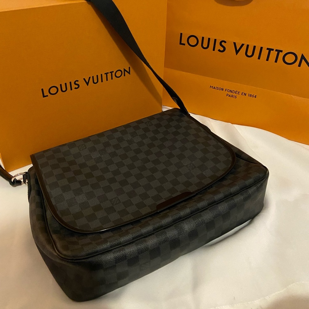 Louis Vuitton Daniel Crossbag